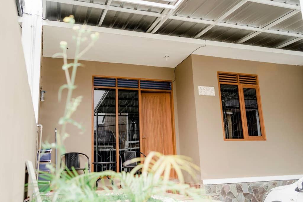 Rumah 3 Kamar Lembang, Adem, Bebas Macet Villa Bandung Kültér fotó